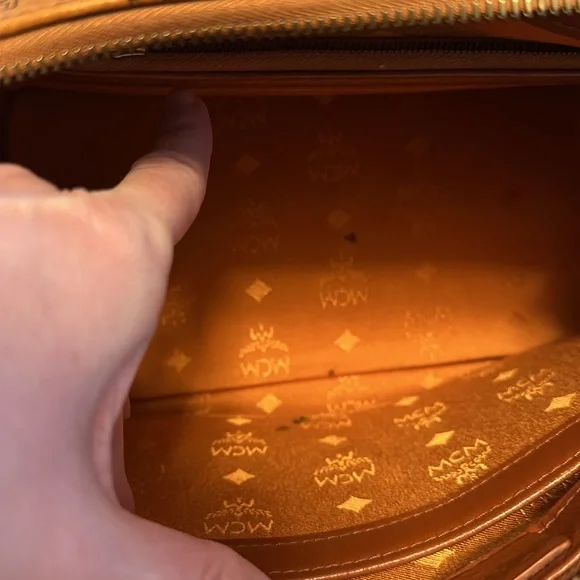 MCM Boston Bag - Picture 10 of 16